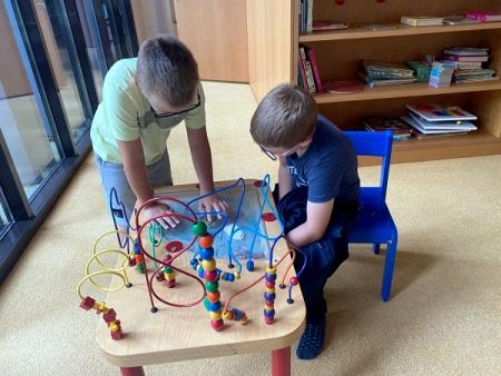 Razgibano, živahno, razigrano, počitniško, … (11)